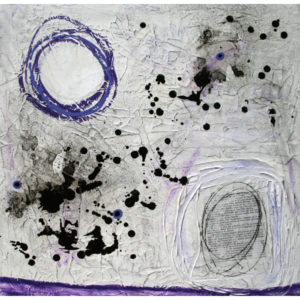Oeuvre abstraite carrée signée MPOIRIER qui raconte une histoire avec ses fragments de vie : blanc, gris, mauve, noir.