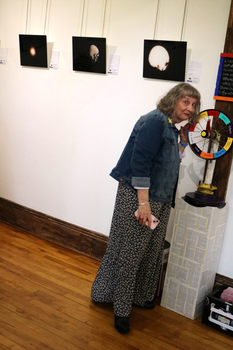 vernissage-24-mai-2025-galerie-mp-tresart-plume-photo22-fanny-gagne-laplante-182